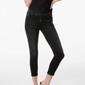 💫HP| J Brand| Sleek Black Acid Wash Capris Jeans Sz 28